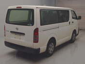 TOYOTA REGIUS VAN